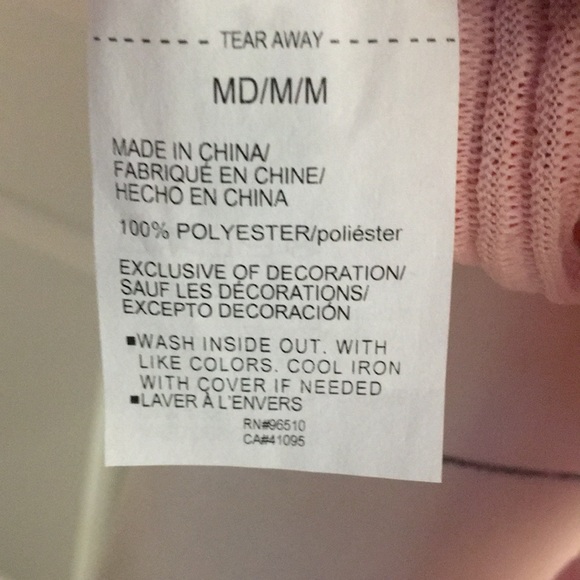 Under Armour Athletic/Athleisure Sweater, NWT! - Picture 11 of 11